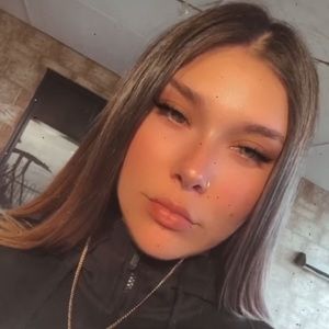 Meet your Posher, Mikayla